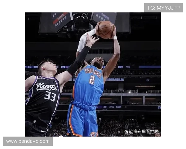 亚历山大半场高效爆发六投四中三分建功引领球队进攻节奏稳定输出表现亮眼